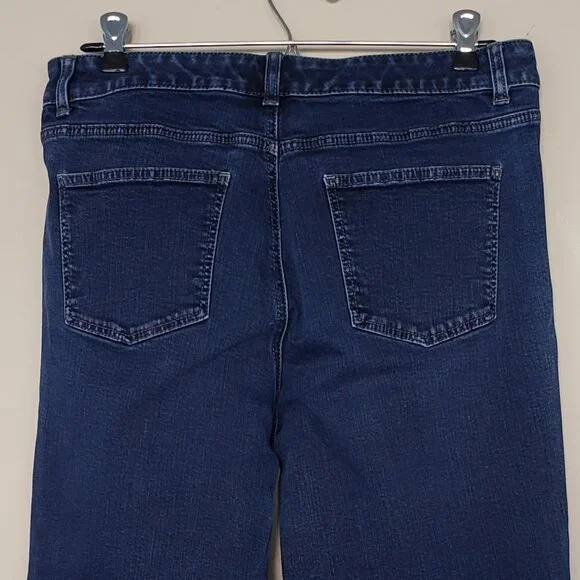 EUC women's Talbots Simply Flattering 5-pocket straight jeans 12P - Picture 6 of 13